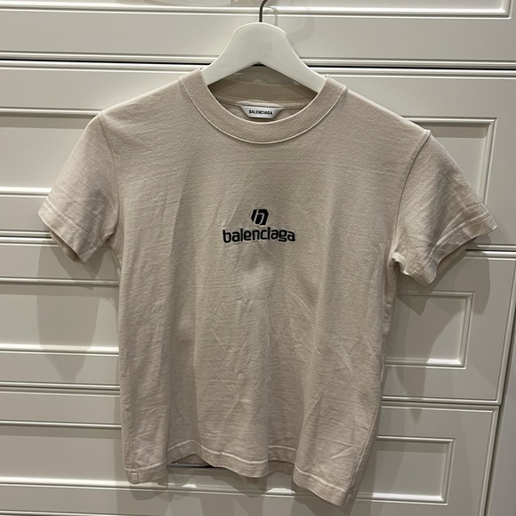BALENCIAGA
Beige Sponsor Logo T-Shirt Size S - Picture 7 of 13